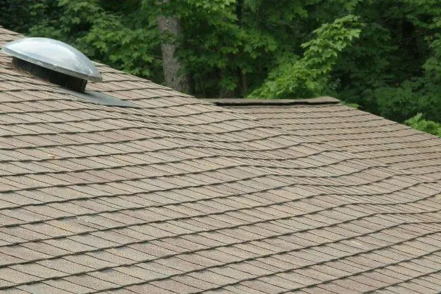 Sagging Roof is a sign your need a roof replacement